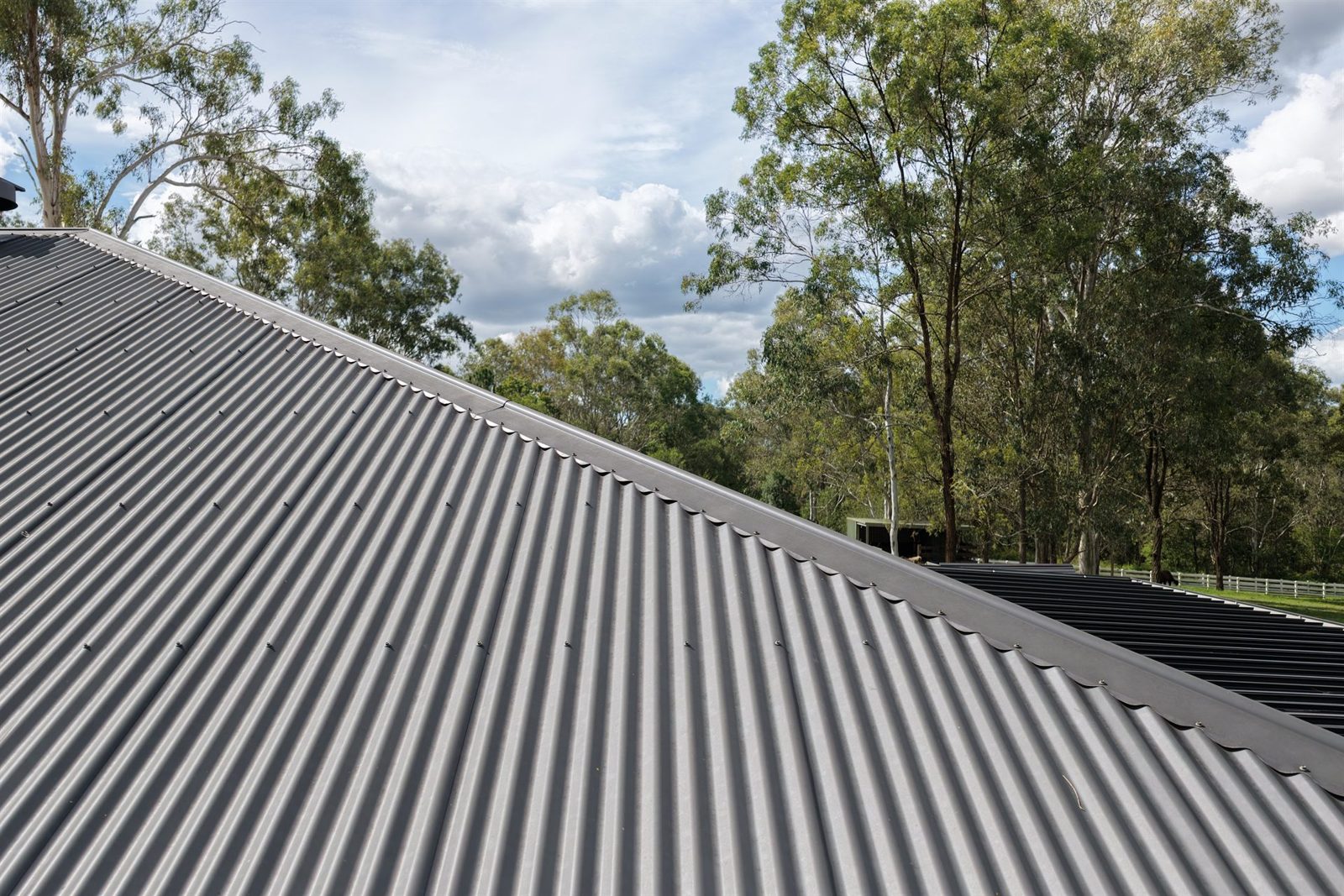 Roof inspection against bushland